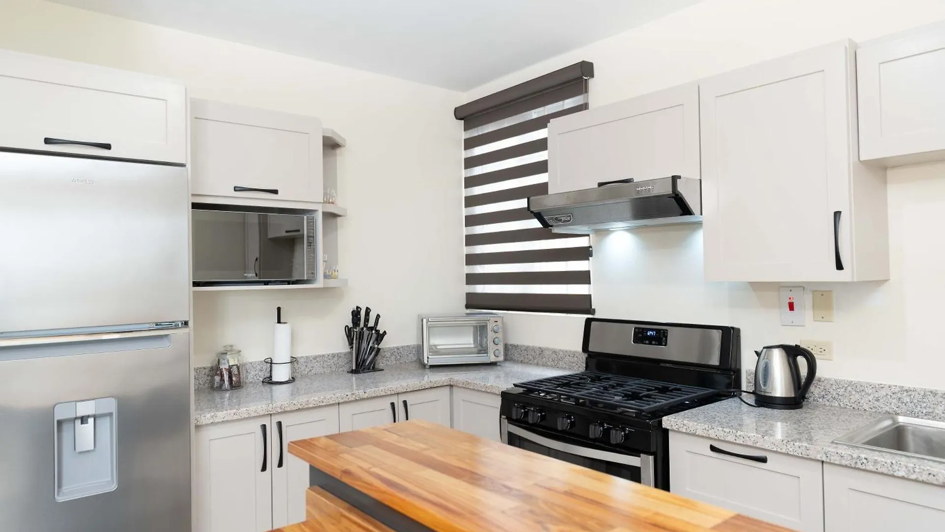 Your Little Getaway San Juan Apartment